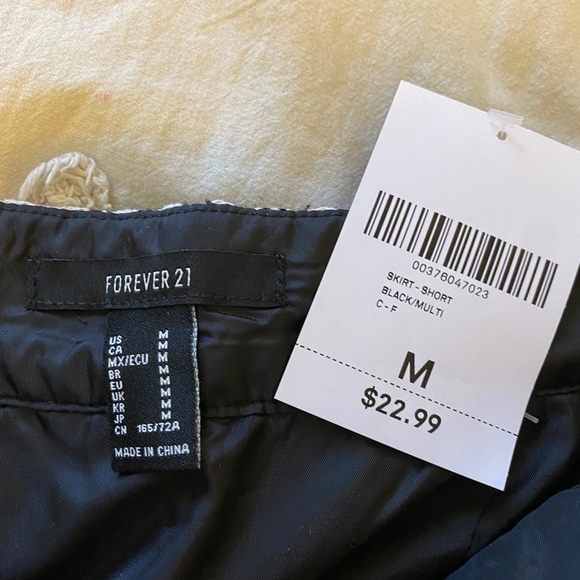 Forever 21 Houndstooth Skirt - Picture 6 of 6